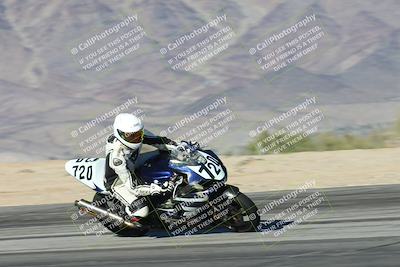 media/Dec-01-2025-Moto Forza (Mon) [[2daa91e15f]]/3-Beginner Group/Session 4 Turn 9/